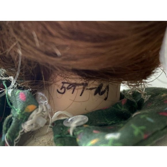 Paradise Galleries Porcelain "Erin" The Legend of the Blarney Stone Numbered Cin - Picture 7 of 10